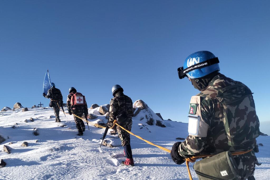 Силы ООН по наблюдению за разъединением (СООННР) продолжают выполнять свои задачи.